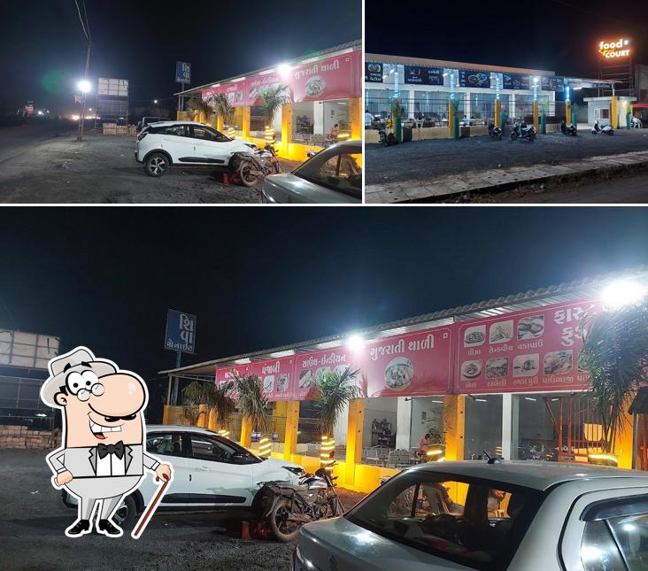 The exterior of Food Court - Bombay Fast Food and Restaurant