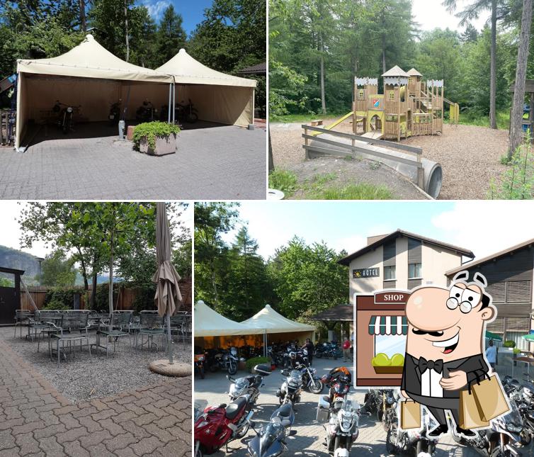 Curiosa tra gli esterni di Hotel Sportcenter Fünf Dörfer AG