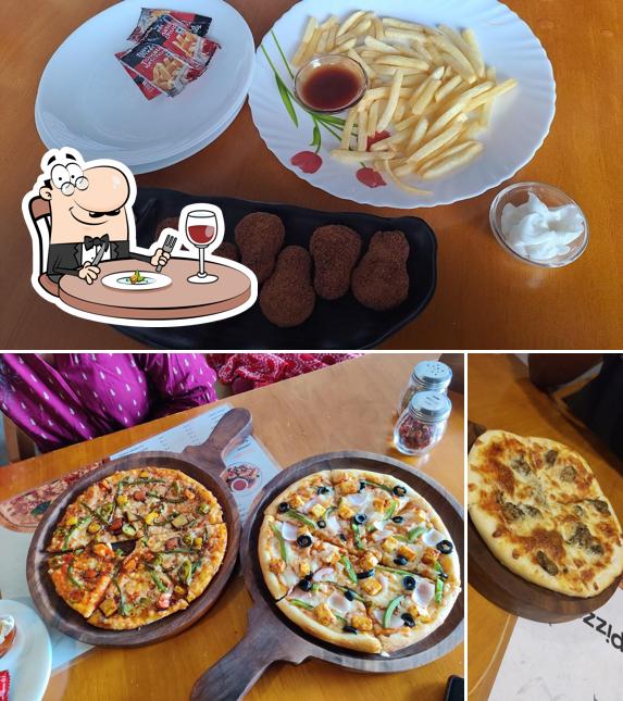 Meals at Kites pizza