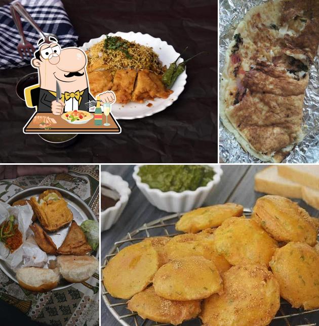 Food at S Kumar wadewale