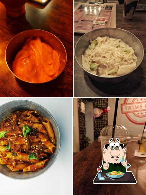 Macaroni and cheese at VINTAGE CAFE - KHARAGPUR