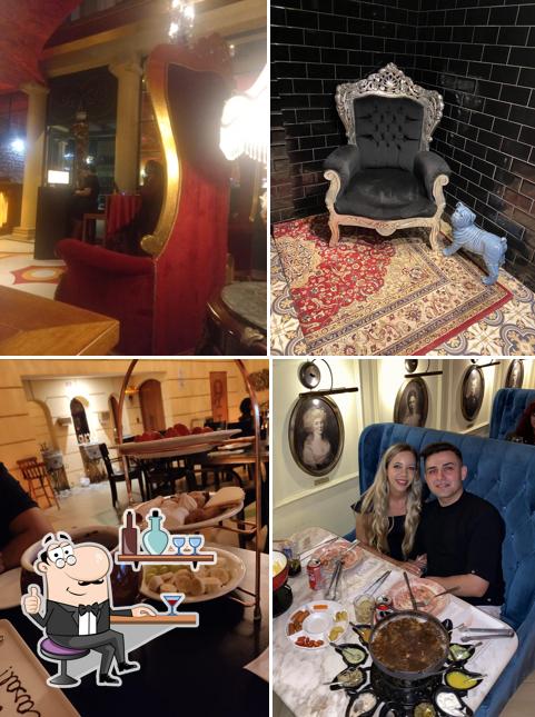 Sente em uma das mesas no Hannover Fondue Tatuapé