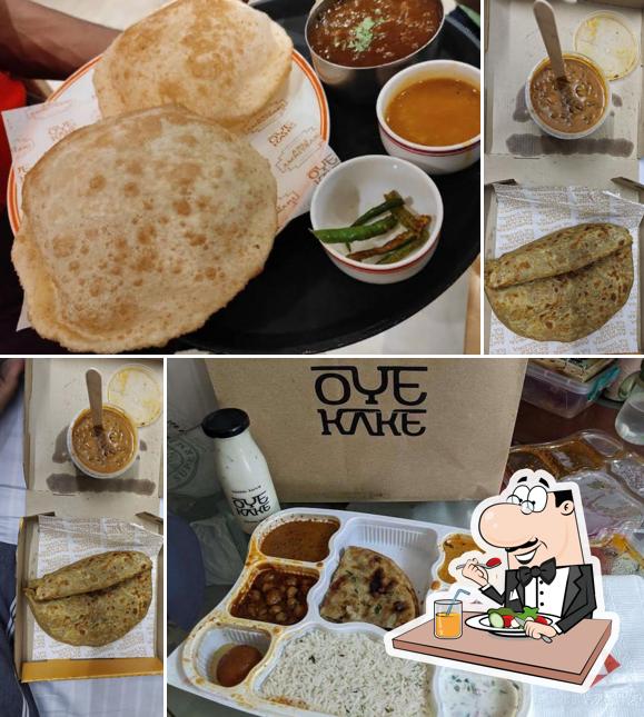 Food at OYE KAKE