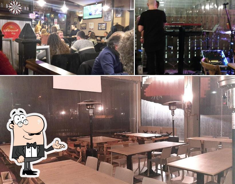 Siediti a un tavolo di Malto'S Beer