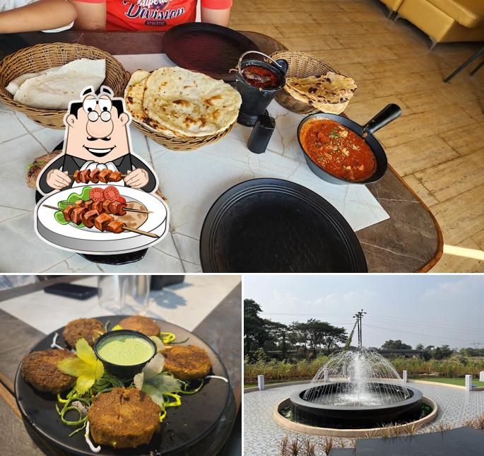 Food at Bhiwandi Darbar