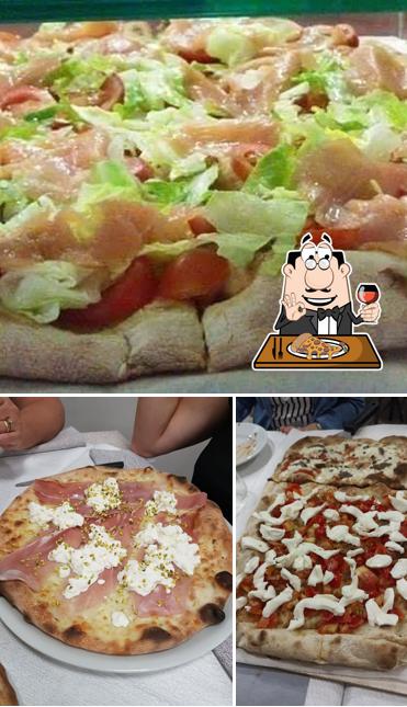 Ordina una pizza a Cristel... Ristorante Pizzeria....Food and Drink