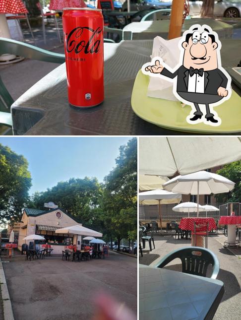La interni e cibo del ristorante
