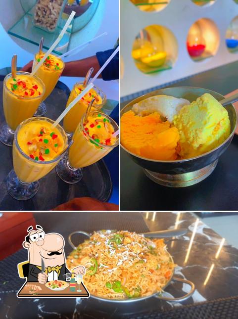 Food at Leeladhar Hotel