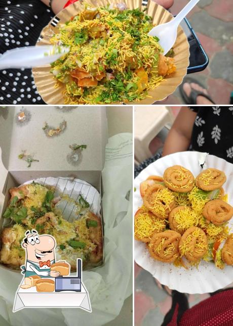 Garlic bread at Tiwari Pan and Chaat House