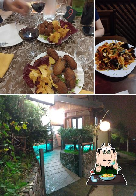 Guarda la immagine che raffigura la cibo e esterno di LA CONTADINA DI VAINIERI SILVIO & C. S.A.S