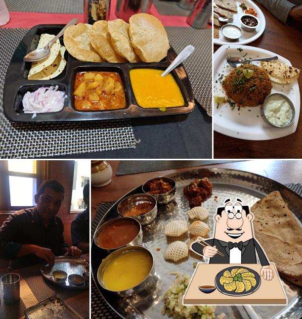 Gyoza at Mai Marathi Shri Mahalaxmi Mahila Gruh Udhayog