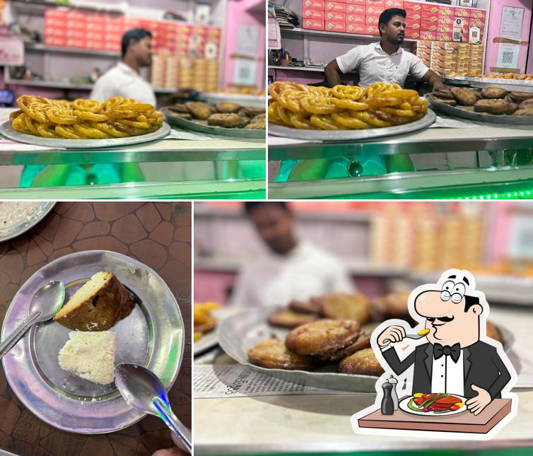 Food at Ganguram Sweets