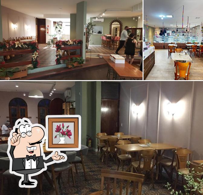 Sente em uma das mesas no Lili Doces e Salgados