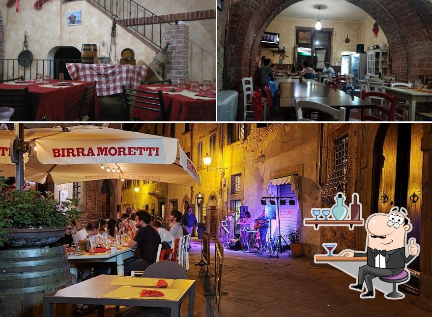 Dai un'occhiata agli interni di Osteria Le Botti