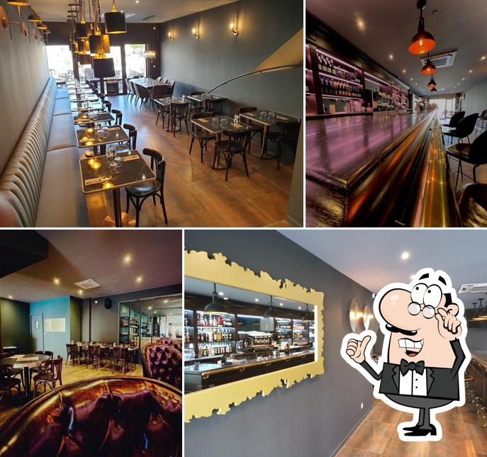 Le Café De La Place