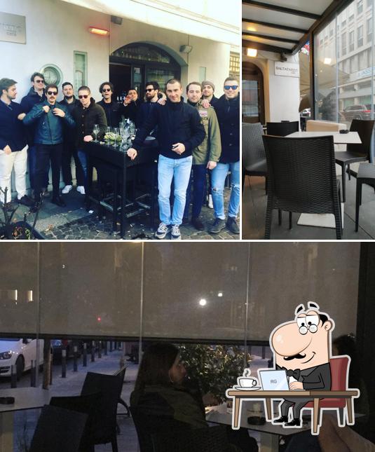 Gli interni di Saltatappo Cafè