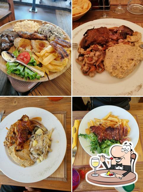 Cibo al Ristorante Centrale Alm