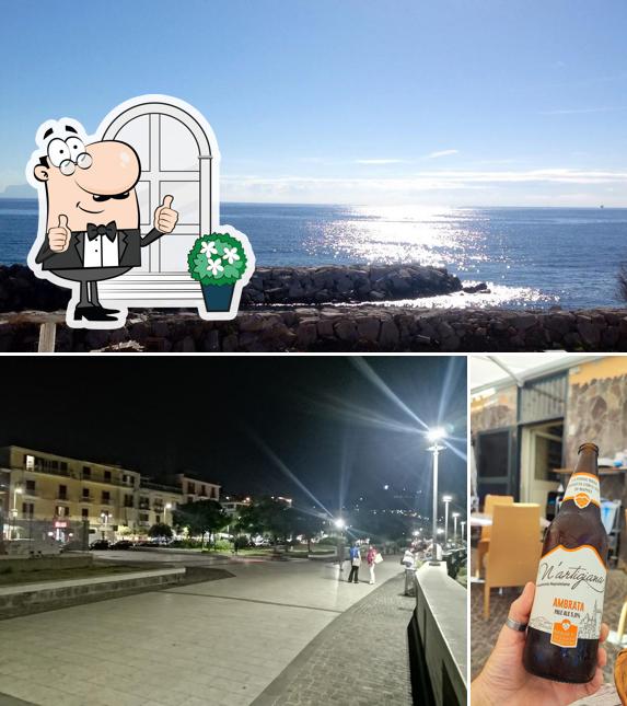 Tra le varie cose da TRATTORIA - PIZZERIA L'ANTICO MOLO si possono trovare la esterno e interni