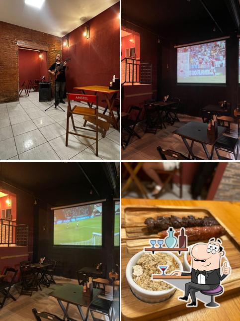 O interior do M&M Espetos e Grill