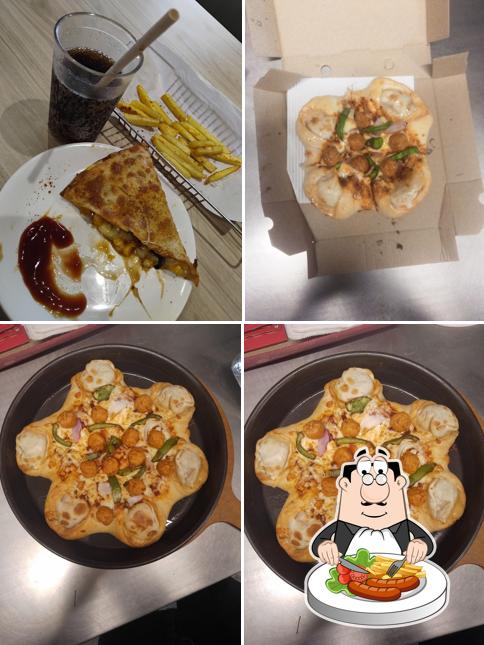 Food at Pizza Hut Purana Bazar, Dimapur