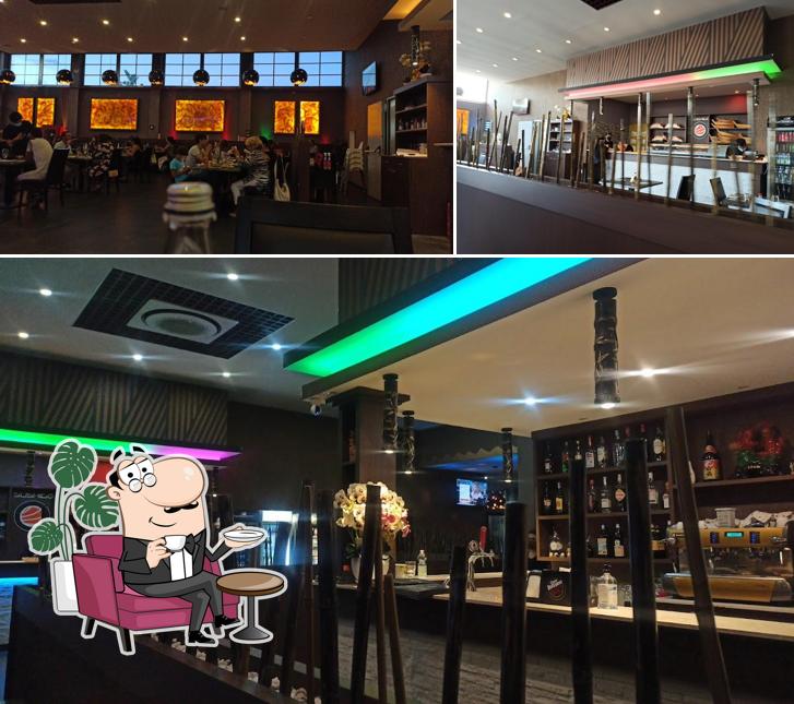 Siediti a un tavolo di Sakai Sushi Restaurant All You Can Eat e Take Away