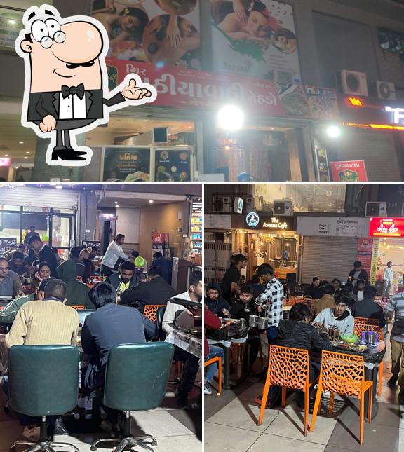 The restaurant's interior and food