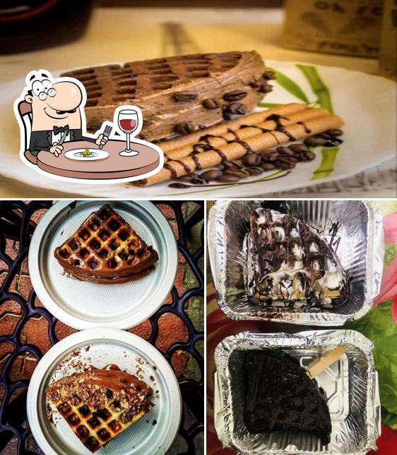 Food at Wafflez