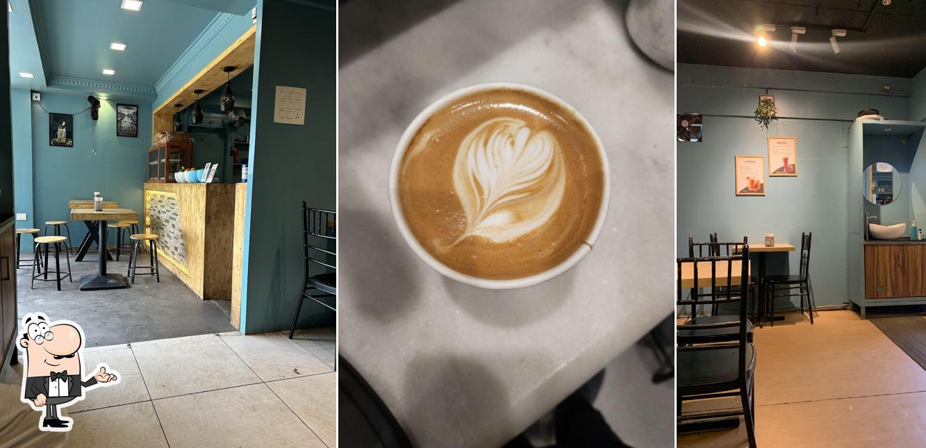 Check out how SIGNATURE JUICE AND SNACKS looks inside