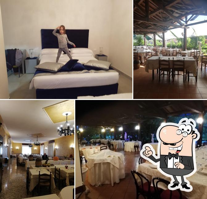 Siediti a un tavolo di La Mimosa Ristorante Padel Pizzeria
