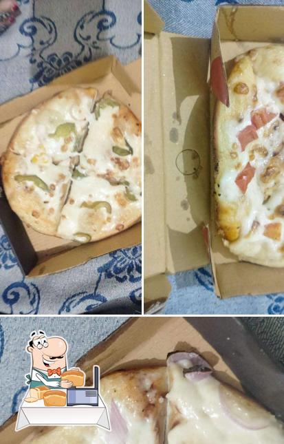 Garlic bread at Pizza Delight's