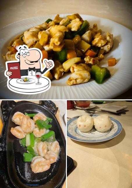 Platti al Ristorante Paradiso Cinese