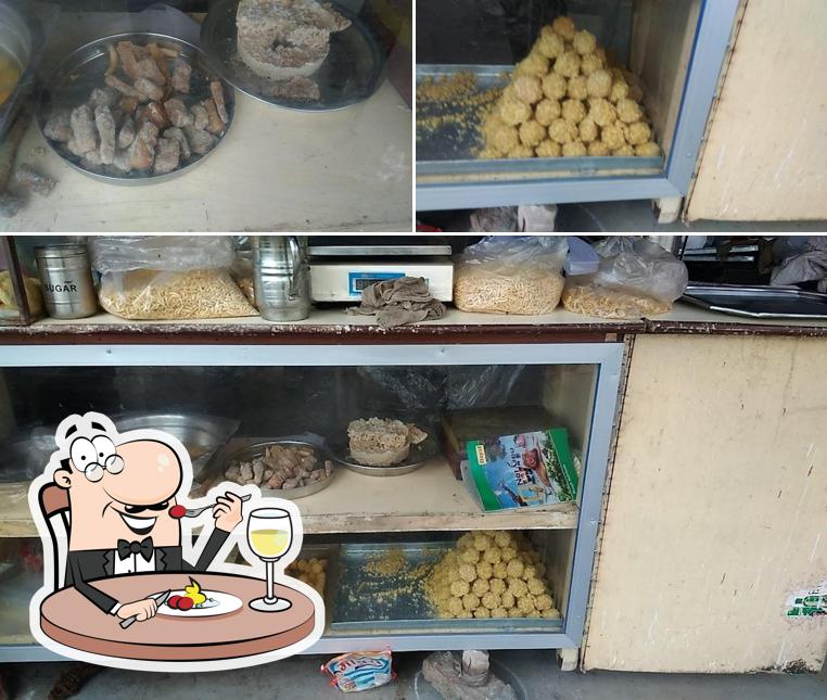 Food at Pandit Mishtan Bhandar