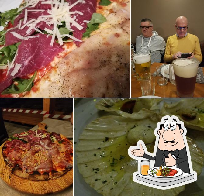 Platti al Pizzeria Ristorante Divino Party