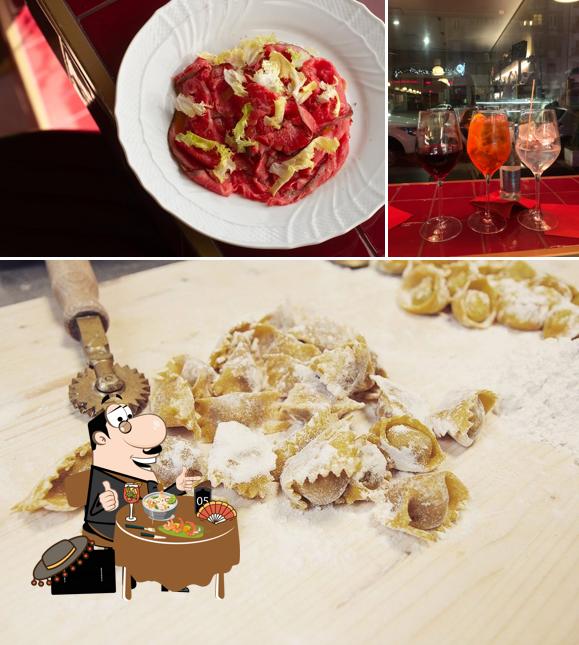 La cibo e esterno del ristorante