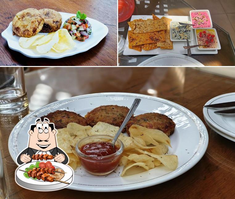 Meals at The Café at Saanchi - Authentic Persian Cuisine & Silk Route Aroma - Dining Experience