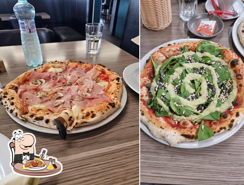 Scegli tra le svariate varianti di pizza