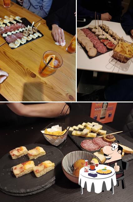 Piatto di formaggi al New Era Cocktail & Wine Bar