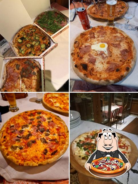 Ordina una pizza a Ristorante Pizzeria Amalfitana