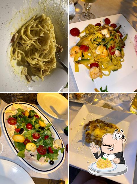 Spaghetti alla carbonara al Osteria Vecchio Porto con Pizzeria