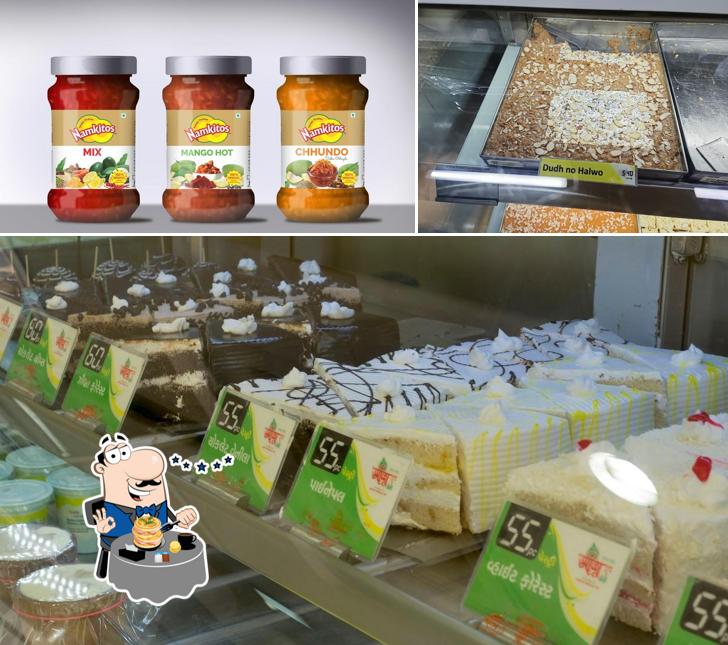 Meals at Mithai and More by Shreeji Dairy, Jawaharchowk