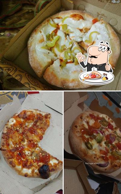 Order pizza at The Pizza Cruise