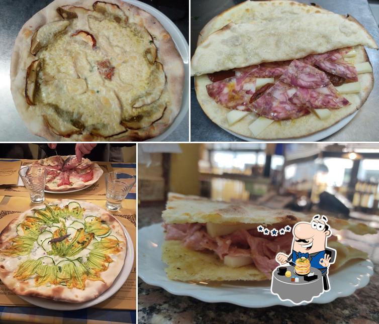 Gorgonzola al Caffe' del Corso di Greco Rocco e SAS