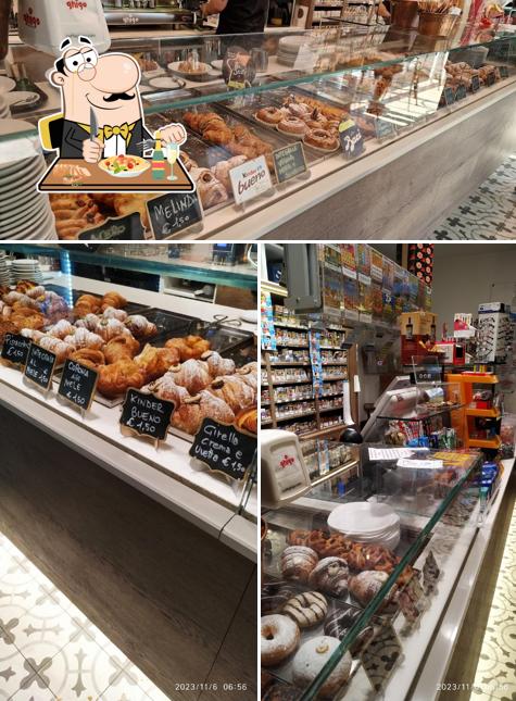 La immagine della cibo e interni di Bar Tabacchi La Pergola La immagine della cibo e interni di Bar Tabacchi La Pergola