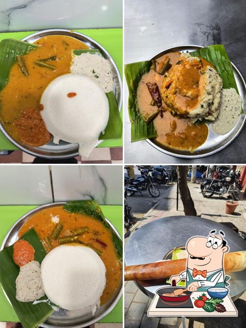 Chicken curry at Sri Lalitha Bhavan