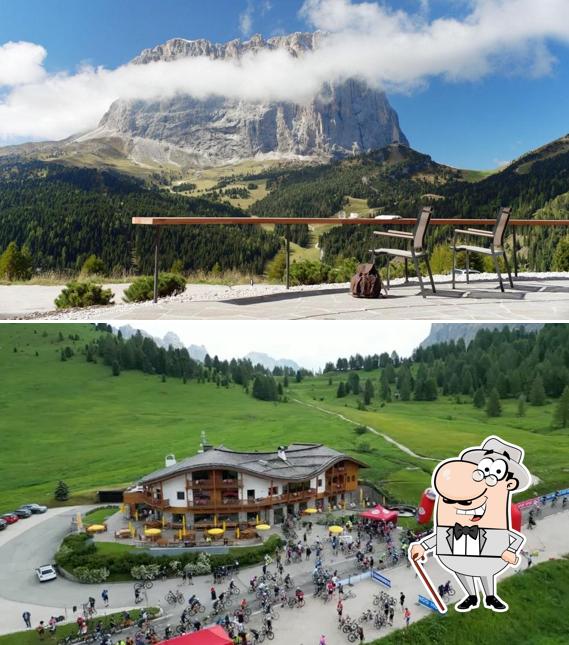 Puoi goderti l'aria fresca dal dehors di Restaurant Chalet Gerard