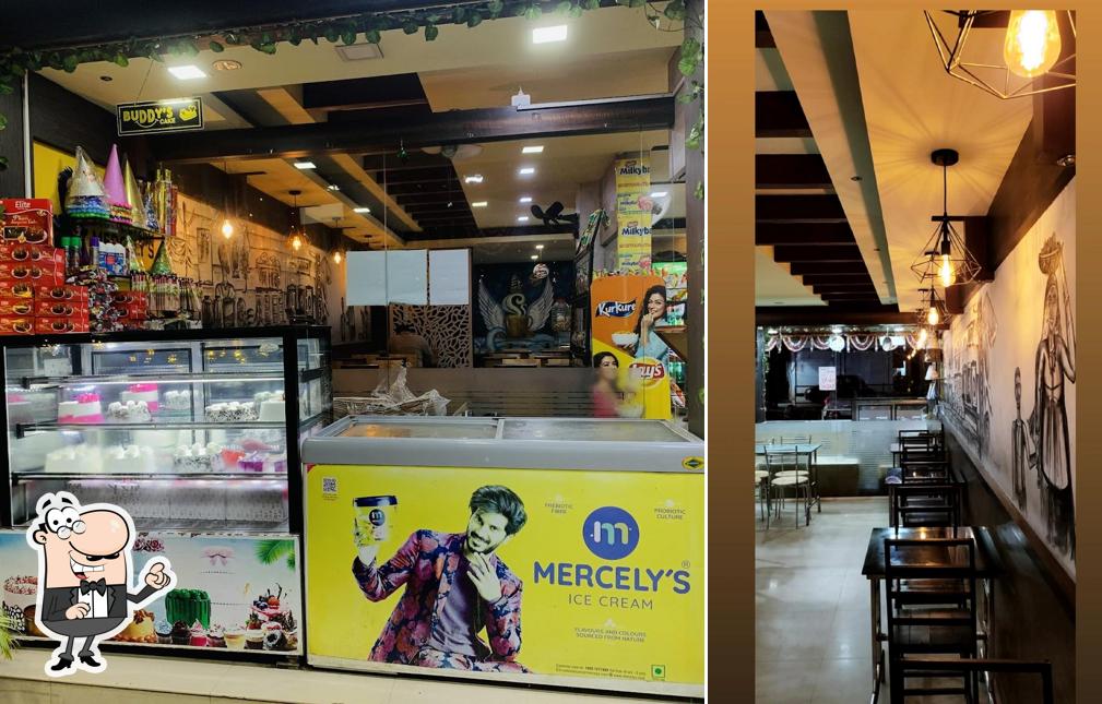 Check out how Buddy's Bake & Cool Panamaram looks inside