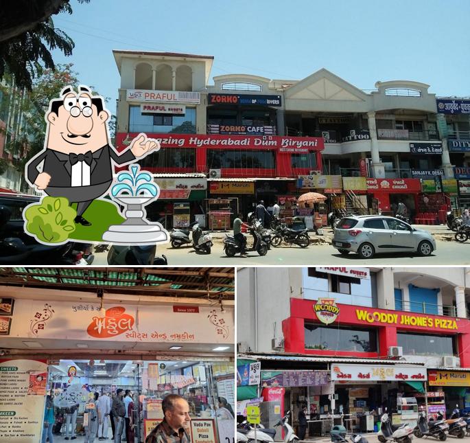 The exterior of Praful Sweets and Namkin
