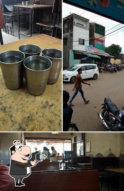See the pic of zam zam hotel
