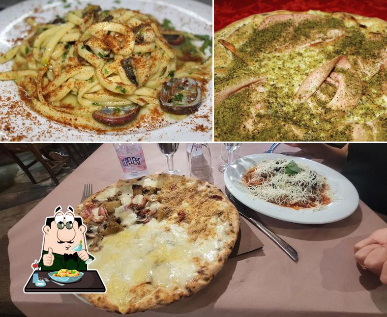 Cibo al Pizzeria A Casa D'Amici
