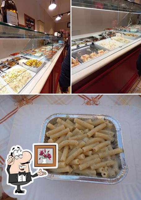 L'Alternativa si caratterizza per la interni e cibo